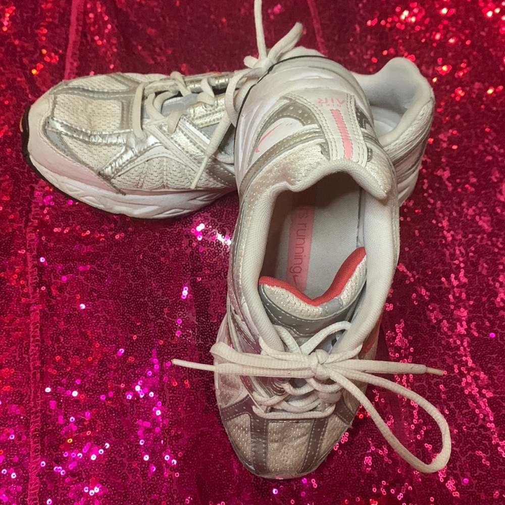 Nike Air Women’s‎ Running Shoe Size 7.5